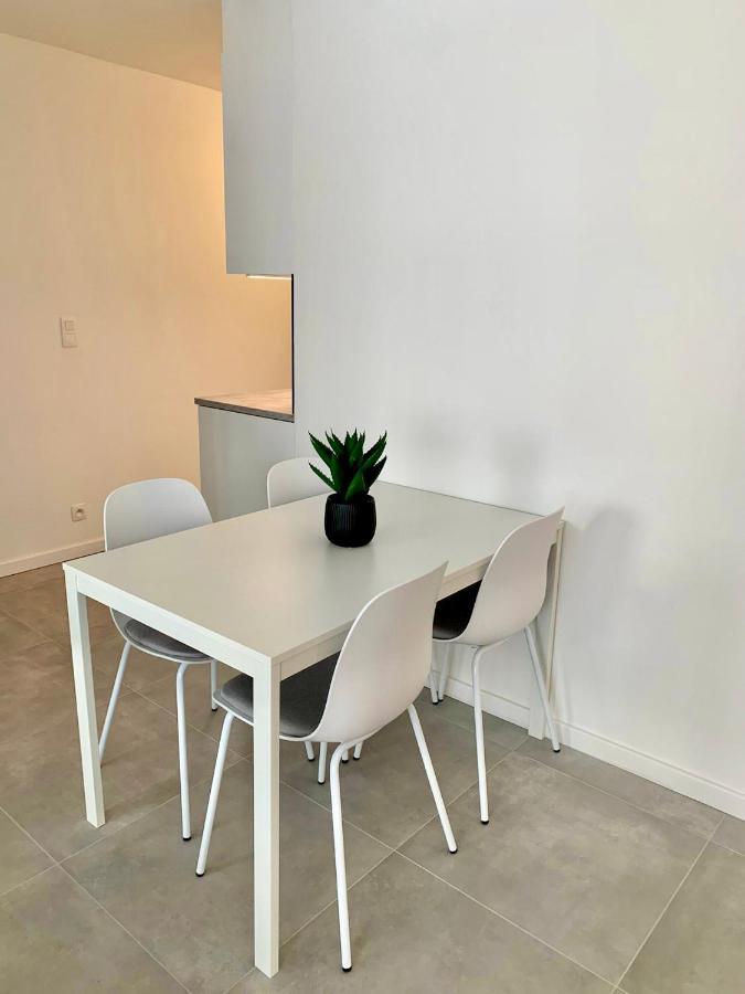 Lizzie'S Studio Apartment Koksijde Exterior photo